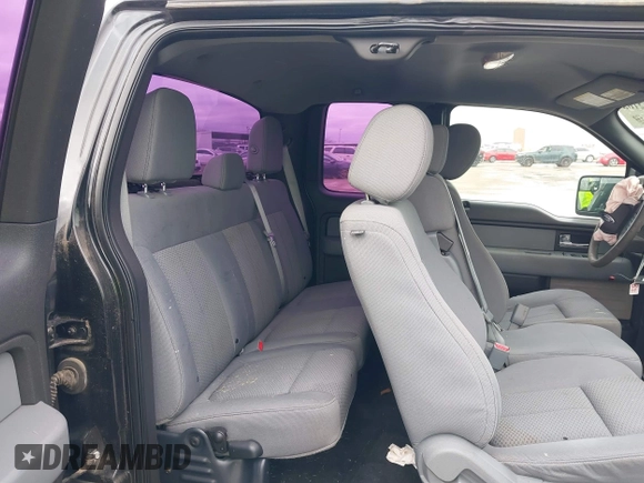 2013 Ford F-150 XL z VIN 1FTFX1CF9DFD48104, wystawiony jako IAAI lot #41562168 z przebiegiem 113 267 mil mil oraz . Historia ofert i sprzedaży dostępna na DreamBid. Obrazek 8.