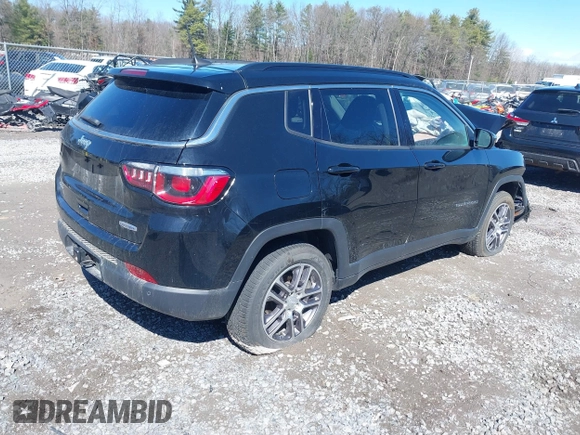 2020 Jeep Compass Latitude with VIN 3C4NJDBB5LT222386, listed as a IAAI auction lot 41851936 with 91,246 mi miles. Bid and sale history available at carsss.com. Image 4.