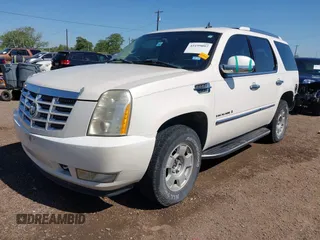 2007 Cadillac Escalade with VIN 1GYFK63847R271121, listed as a IAAI auction lot 42199097 with 138,528 mi miles and . Bid and sale history available at DreamBid. Image 18.