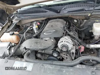 2006 Chevrolet Silverado 1500 LT1 with VIN 2GCEC19Z361305574, listed as a IAAI auction lot 41907637 with 201,973 mi miles. Bid and sale history available at carsss.com. Image 10.