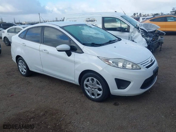 2013 Ford Fiesta S with VIN 3FADP4AJ7DM142687, listed as a IAAI auction lot 41911615 with 98,965 mi miles. Bid and sale history available at carsss.com. Image 1.