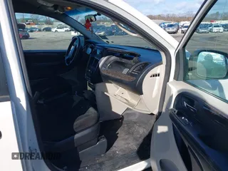 2011 Dodge Grand Caravan Cargo with VIN 2D4RN1AG7BR788880, listed as a IAAI auction lot 41573858 with 240,670 mi miles. Bid and sale history available at carsss.com. Image 5.