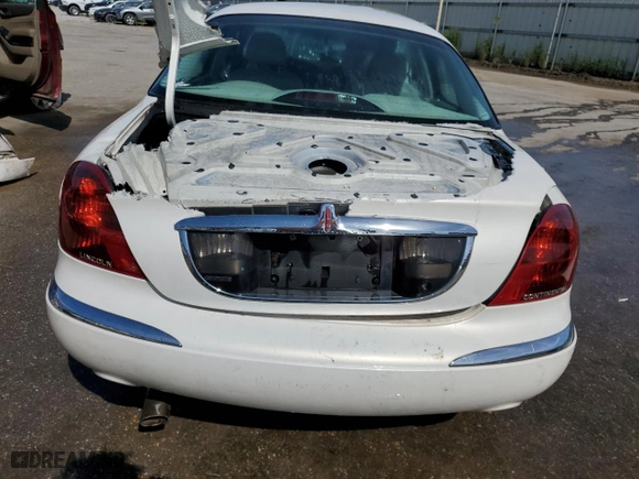 1999 Lincoln Continental with VIN 1LNHM97VXXY680512, listed as a Copart auction lot 58444304 with 0 mi miles and Non Repairable. Bid and sale history available at carsss.com. Image 6.
