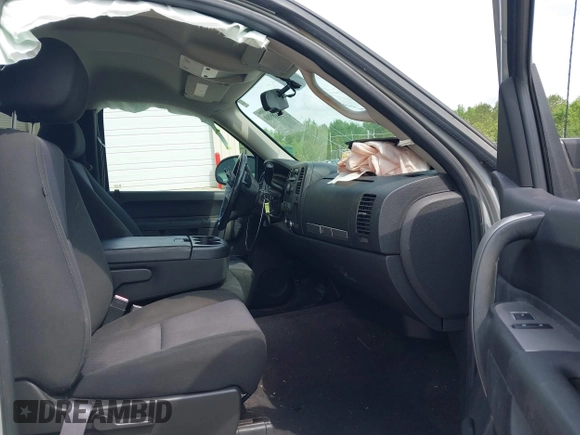 2011 Chevrolet Silverado 1500 LT with VIN 1GCNKSE02BZ254165, listed as a IAAI auction lot 42118988 with 102,480 mi miles and . Bid and sale history available at DreamBid. Image 5.