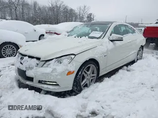 2012 Mercedes-Benz E 350 with VIN WDDKJ5KBXCF160377, listed as a IAAI auction lot 41547557 with 128,297 mi miles and . Bid and sale history available at DreamBid. Image 2.