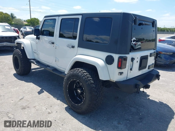 2010 Jeep Wrangler z VIN 1J4HB5H16AL186600, wystawiony jako IAAI lot #42147992 z przebiegiem 134 717 mil mil oraz . Historia ofert i sprzedaży dostępna na DreamBid. Obrazek 3.