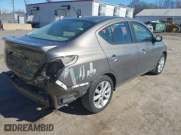 2016 Nissan Versa S with VIN 3N1CN7APXGL829290, listed as a IAAI auction lot 41827934 with 117,765 mi miles and . Bid and sale history available at DreamBid. Image 4.