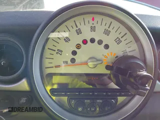 2012 MINI Hardtop with VIN WMWSU3C59CT260497, listed as a IAAI auction lot 42083090 with 123,498 mi miles and . Bid and sale history available at DreamBid. Image 13.