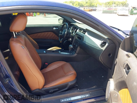 2011 Ford Mustang V6 with VIN 1ZVBP8AM5B5103356, listed as a IAAI auction lot 42281429 with 198,463 mi miles and . Bid and sale history available at DreamBid. Image 5.