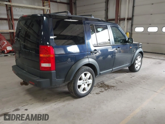 2006 Land Rover LR3 HSE with VIN SALAG25436A373228, listed as a IAAI auction lot 42073611 with 206,721 mi miles. Bid and sale history available at carsss.com. Image 4.