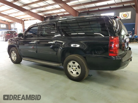 2014 Chevrolet Suburban LT with VIN 1GNSKJE77ER131290, listed as a Copart auction lot 71351994 with 258,058 mi miles and Clean Title. Bid and sale history available at carsss.com. Image 2.