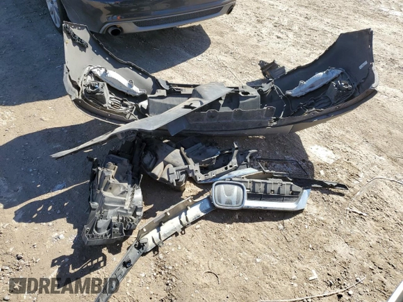 2019 Honda Pilot Touring 7-Passenger z VIN 5FNYF5H69KB019903, wystawiony jako Copart lot #43598805 z przebiegiem 144 486 mil mil oraz Szkoda całkowita • Salvage title. Historia ofert i sprzedaży dostępna na DreamBid. Obrazek 13.