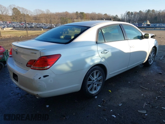 2007 Toyota Avalon XL with VIN 4T1BK36B37U176052, listed as a IAAI auction lot 41269824 with 346,531 mi miles. Bid and sale history available at carsss.com. Image 4.