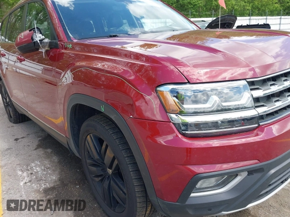 2018 Volkswagen Atlas SEL with VIN 1V2MR2CA3JC569544, listed as a IAAI auction lot 42271392 with 123,960 mi miles and . Bid and sale history available at DreamBid. Image 21.