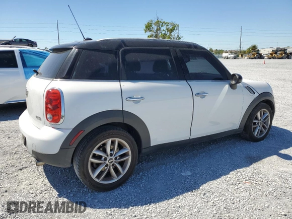 2011 MINI Countryman with VIN WMWZB3C55BWM00224, listed as a Copart auction lot 51319055 with 182,840 mi miles and Non Repairable. Bid and sale history available at DreamBid. Image 3.