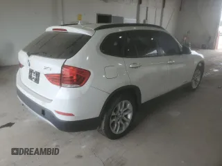 2015 BMW X1 xDrive28i z VIN WBAVL1C59FVY40829, wystawiony jako Copart lot #55838345 z przebiegiem 79 471 mil mil oraz Nie do naprawy • Non repairable. Historia ofert i sprzedaży dostępna na DreamBid. Obrazek 3.