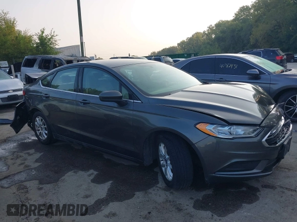 2017 Ford Fusion S with VIN 3FA6P0G76HR121500, listed as a IAAI auction lot 40308024 with 130,325 mi miles. Bid and sale history available at carsss.com. Image 14.