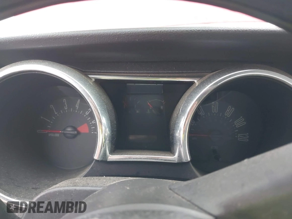 2005 Ford Mustang Deluxe with VIN 1ZVFT80N555110559, listed as a IAAI auction lot 42320778 with 117,594 mi miles and . Bid and sale history available at DreamBid. Image 7.
