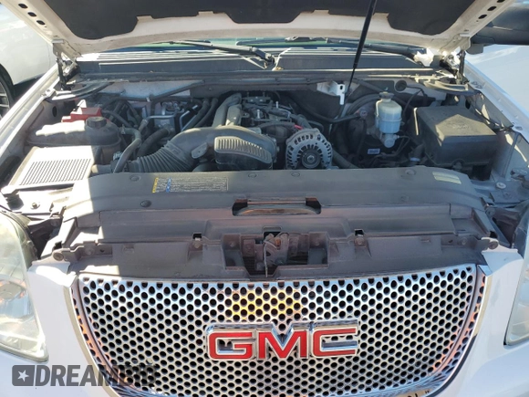 2010 GMC Yukon Denali with VIN 1GKUKEEF4AR248565, listed as a Copart auction lot 77628884 with 177,395 mi miles and Clean Title. Bid and sale history available at carsss.com. Image 12.