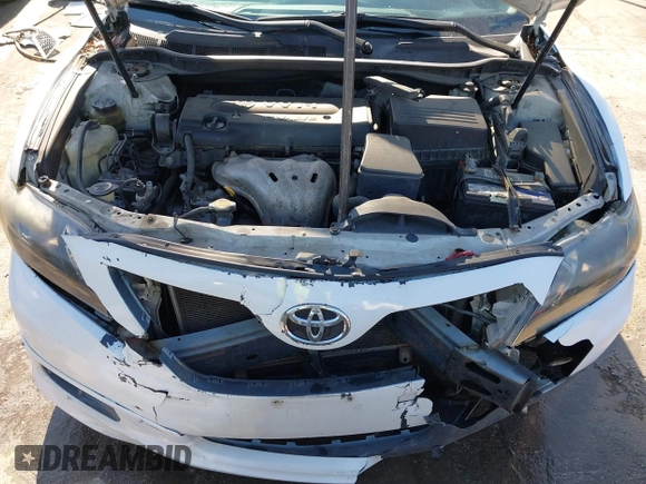 2008 Toyota Camry LE z VIN 4T1BE46K48U775136, wystawiony jako IAAI lot #41990667 z przebiegiem 214 129 mil mil oraz . Historia ofert i sprzedaży dostępna na DreamBid. Obrazek 10.
