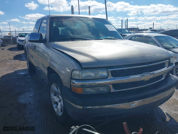 2000 Chevrolet Silverado 1500 LS with VIN 1GCEC19T9YZ220406, listed as a IAAI auction lot 41727419 with 185,131 mi miles. Bid and sale history available at carsss.com. Image 1.