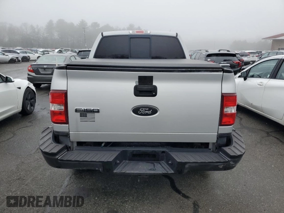 2006 Ford F-150 XLT z VIN 1FTPX04516KD67325, wystawiony jako Copart lot #47562935 z przebiegiem 173 683 mil mil oraz Szkoda całkowita • Salvage title. Historia ofert i sprzedaży dostępna na DreamBid. Obrazek 6.