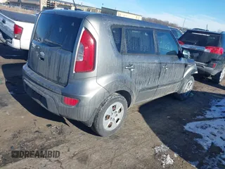 2013 Kia Soul with VIN KNDJT2A5XD7623334, listed as a IAAI auction lot 41424583 with 119,644 mi miles. Bid and sale history available at carsss.com. Image 4.