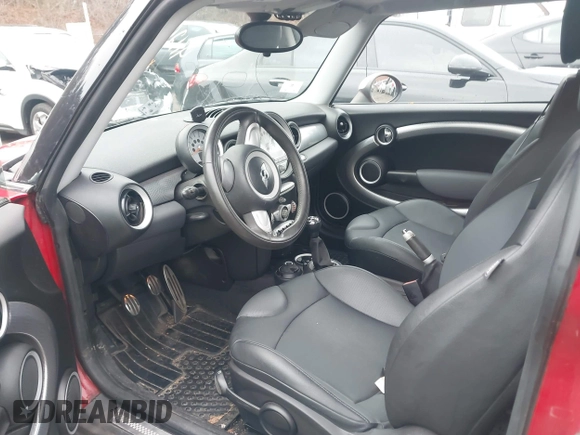 2007 MINI Hardtop S with VIN WMWMF73597TT83782, listed as a IAAI auction lot 41120914 with 80,249 mi miles and . Bid and sale history available at DreamBid. Image 5.