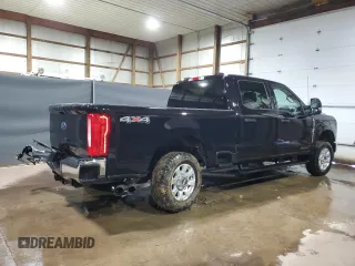 2024 Ford Super Duty F-250 SRW XL with VIN 1FT7W2BT7RED53643, listed as a Copart auction lot 53828085 with 36,514 mi miles and Clean Title. Bid and sale history available at carsss.com. Image 3.