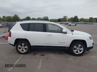 2016 Jeep Compass Latitude с VIN 1C4NJDEB9GD758958, выставлен на аукционе IAAI как лот 40445187 с пробегом 138 502 миль миль и . История ставок и продаж доступна на DreamBid. Изображение 14.