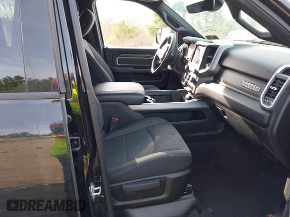 2020 Ram 2500 Big Horn with VIN 3C6UR5DL1LG115240, listed as a IAAI auction lot 42073613 with 44,418 mi miles and . Bid and sale history available at DreamBid. Image 5.