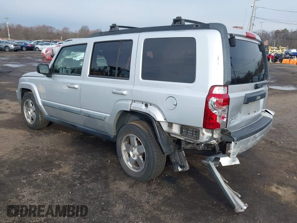 2009 Jeep Commander Sport with VIN 1J8HG48K39C553953, listed as a IAAI auction lot 41863115 with 175,461 mi miles. Bid and sale history available at carsss.com. Image 6.