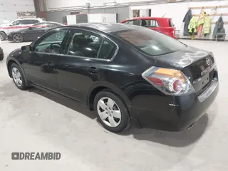 2008 Nissan Altima 2.5 SL with VIN 1N4AL21E58N407401, listed as a IAAI auction lot 42090251 with 131,757 mi miles. Bid and sale history available at carsss.com. Image 3.