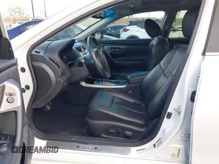2014 Nissan Altima 2.5 S with VIN 1N4AL3AP4EN256344, listed as a IAAI auction lot 42028953 with 111,984 mi miles. Bid and sale history available at carsss.com. Image 5.