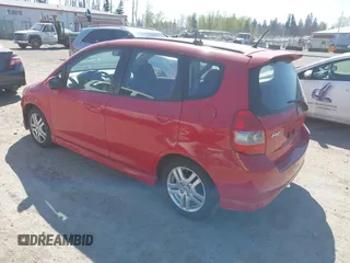 2008 Honda Fit Sport with VIN JHMGD386X8S011440, listed as a IAAI auction lot 42058186 with 170,643 mi miles. Bid and sale history available at carsss.com. Image 3.