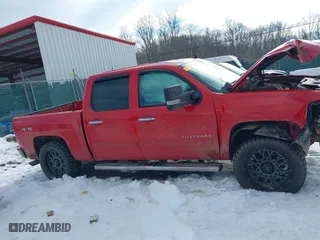 2012 Chevrolet Silverado 1500 LT with VIN 3GCPKSE70CG154346, listed as a IAAI auction lot 41322264 with 99,226 mi miles. Bid and sale history available at carsss.com. Image 14.