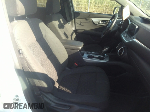 2020 Chevrolet Blazer LT z VIN 3GNKBCR49LS684674, wystawiony jako IAAI lot #40298156 z przebiegiem 83 008 mil mil oraz . Historia ofert i sprzedaży dostępna na DreamBid. Obrazek 5.