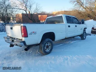 2006 Chevrolet Silverado 2500HD LT3 with VIN 1GCHK23D66F229988, listed as a IAAI auction lot 41307107 with NaN miles. Bid and sale history available at carsss.com. Image 4.