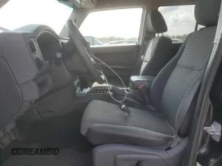 2009 Jeep Commander Sport z VIN 1J8HG48K39C501268, wystawiony jako Copart lot #64312325 z przebiegiem 184 794 mil mil oraz Szkoda całkowita • Salvage title. Historia ofert i sprzedaży dostępna na DreamBid. Obrazek 7.
