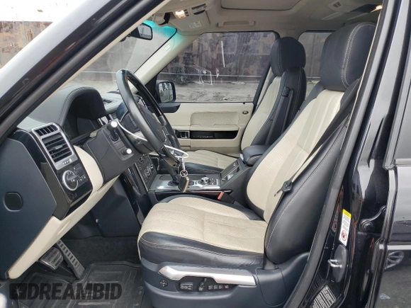 2011 Land Rover Range Rover SC Autobiography z VIN SALMP1E47BA332683, wystawiony jako Copart lot #76619904 z przebiegiem 42 428 mil mil oraz Szkoda całkowita • Salvage title. Historia ofert i sprzedaży dostępna na DreamBid. Obrazek 7.
