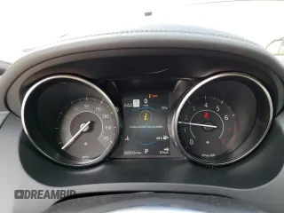 2020 Jaguar E-Pace SE z VIN SADFP2FX7L1003020, wystawiony jako Copart lot #40833683 z przebiegiem 25 912 mil mil oraz . Historia ofert i sprzedaży dostępna na DreamBid. Obrazek 9.