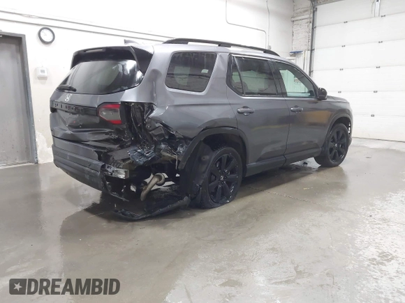 2025 Honda Pilot Black Edition with VIN 5FNYG1H91SB034976, listed as a IAAI auction lot 41677687 with 5,659 mi miles. Bid and sale history available at carsss.com. Image 4.