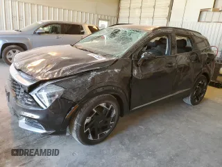 2025 Kia Sportage SX-Prestige z VIN 5XYK53DF1SG257403, wystawiony jako Copart lot #45672505 z przebiegiem 1 273 mil mil oraz Szkoda całkowita • Salvage title. Historia ofert i sprzedaży dostępna na DreamBid. Obrazek 1.