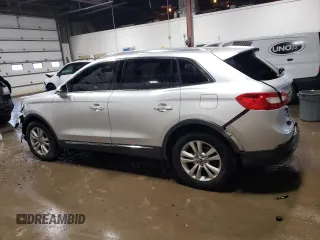 2017 Lincoln MKX Premiere z VIN 2LMPJ6JR5HBL50858, wystawiony jako Copart lot #54021395 z przebiegiem 101 480 mil mil oraz Szkoda całkowita • Salvage title. Historia ofert i sprzedaży dostępna na DreamBid. Obrazek 2.