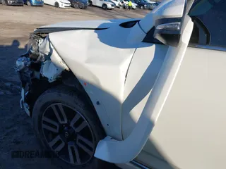 2018 Toyota 4Runner SR5 with VIN JTEBU5JR2J5558620, listed as a IAAI auction lot 41486145 with 172,007 mi miles and . Bid and sale history available at DreamBid. Image 18.
