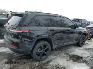 2024 Jeep Grand Cherokee Laredo X with VIN 1C4RJHAG2RC250351, listed as a Copart auction lot 45589205 with 1,177 mi miles and Salvage Title. Bid and sale history available at carsss.com. Image 3.