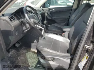 2018 Volkswagen Tiguan SEL with VIN 3VV3B7AX1JM055147, listed as a Copart auction lot 48154705 with 105,097 mi miles and Salvage Title. Bid and sale history available at carsss.com. Image 7.
