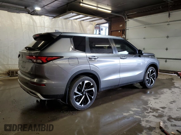 2022 Mitsubishi Outlander SE z VIN JA4J4UA82NZ012345, wystawiony jako Copart lot #55573285 z przebiegiem 35 172 mil mil oraz Szkoda całkowita • Salvage title. Historia ofert i sprzedaży dostępna na DreamBid. Obrazek 3.