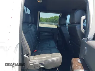 2013 Ford F-250 XL z VIN 1FT7W2BT6DEB55273, wystawiony jako IAAI lot #42323813 z przebiegiem 170 212 mil mil oraz . Historia ofert i sprzedaży dostępna na DreamBid. Obrazek 8.
