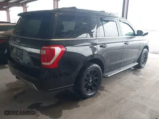2019 Ford Expedition XLT with VIN 1FMJU1JT5KEA01234, listed as a IAAI auction lot 41515925 with 98,665 mi miles. Bid and sale history available at carsss.com. Image 4.